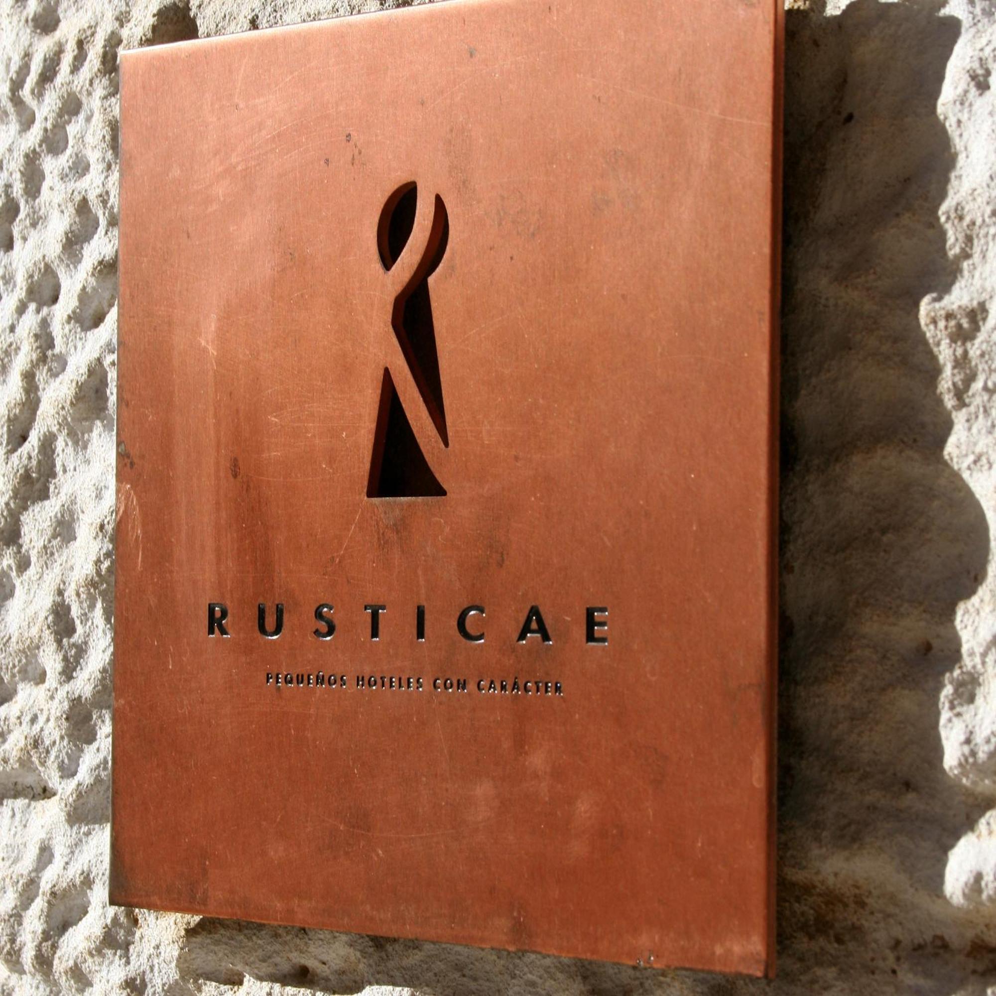 Posada De Uncastillo Bagian luar foto