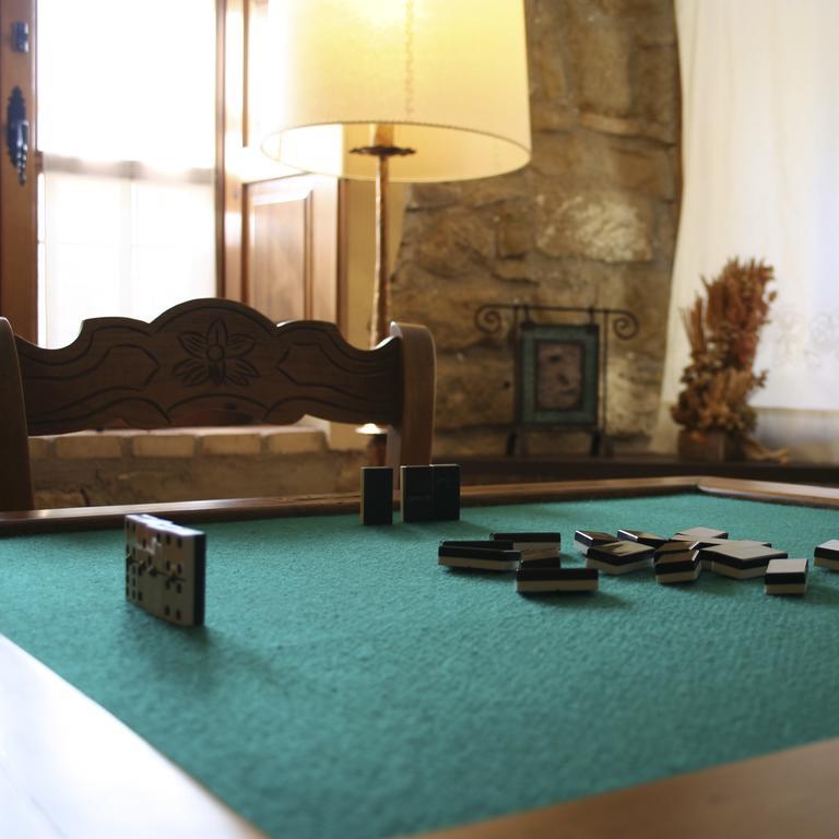Posada De Uncastillo Bagian luar foto